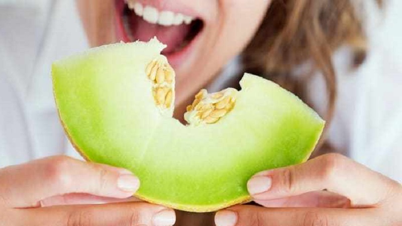 Combien de melon pouvez-vous manger par jour: taux de consommation, propriétés bénéfiques et teneur en calories