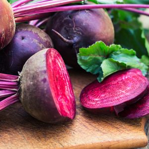 Comment cultiver correctement un merveilleux hybride de betteraves Kestrel et en quoi il diffère des autres espèces