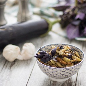 L'aubergine peut-elle ou non être utilisée pour le diabète de type 2: avantages et inconvénients, recettes