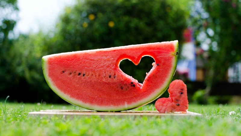 La question qui inquiète beaucoup: pourquoi une pastèque est-elle une baie?