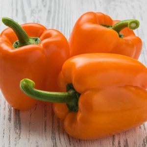 Comment nourrir les poivrons pendant la floraison et la fructification dans une serre pour obtenir une récolte record