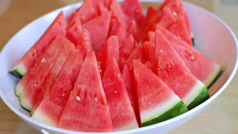 Pourquoi la pastèque est-elle utile pour perdre du poids, est-il possible de la manger tout en luttant contre l'obésité, options pour un régime à la pastèque