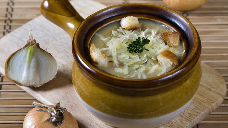 Comment manger des oignons pour perdre du poids: recettes diététiques