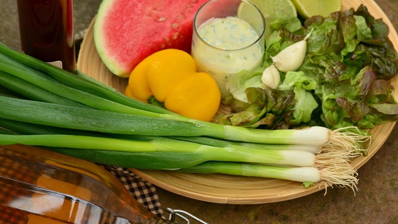 Comment manger des oignons pour perdre du poids: recettes diététiques