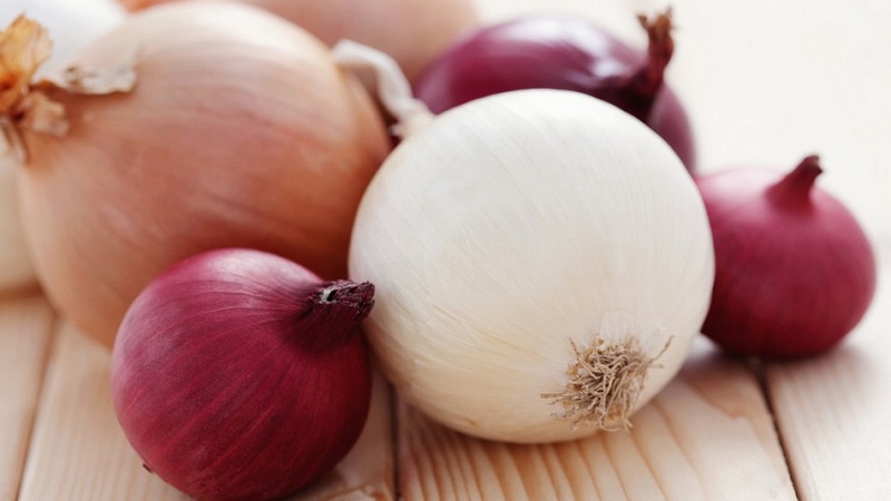 Comment manger des oignons pour perdre du poids: recettes diététiques