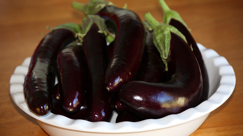 Comment conserver correctement les aubergines à la maison jusqu'à l'hiver