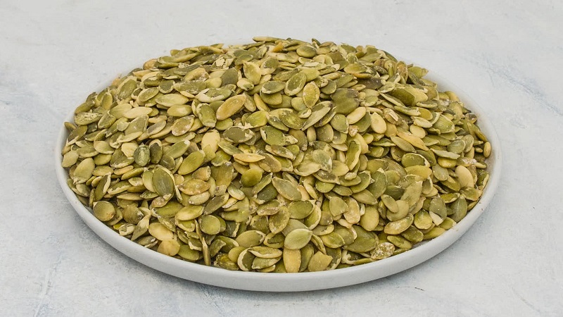 Comment éplucher les graines de citrouille à la maison: instructions étape par étape et conseils pour vous faciliter la tâche