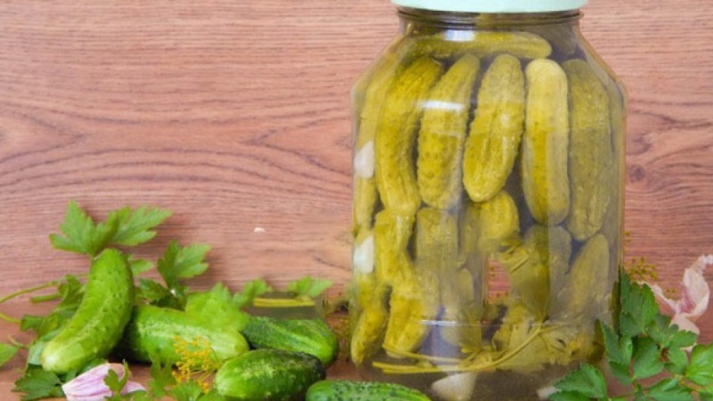 Les meilleures recettes pour récolter des concombres aigres-doux pour l'hiver