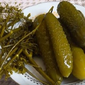 Est-il possible de saler les concombres Zozulya et comment le faire correctement