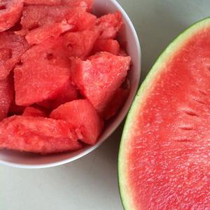 Pourquoi la pastèque n'est pas sucrée: causes du problème et comment le prévenir