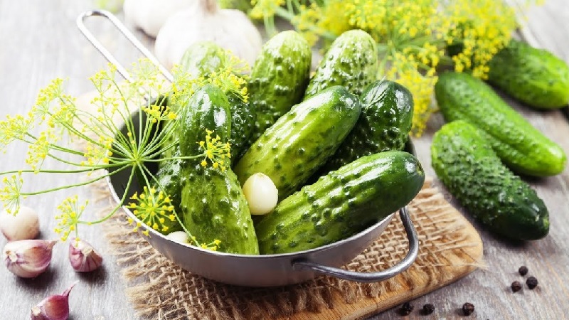 Pourquoi les cornichons sont vides à l'intérieur et comment faire la bonne coupe pour éviter ce problème