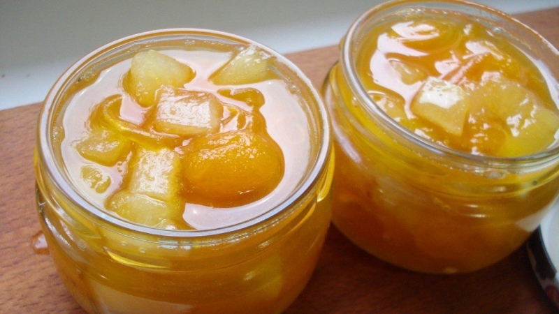 Recettes simples et délicieuses pour préparer des melons pour l'hiver dans des bocaux sans stérilisation