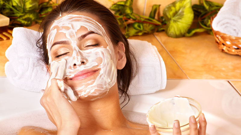 Les recettes de masque pour les yeux à la pomme de terre les plus efficaces