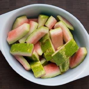 Recettes simples et rapides pour l'hiver: pastèques marinées en pots de 3 litres