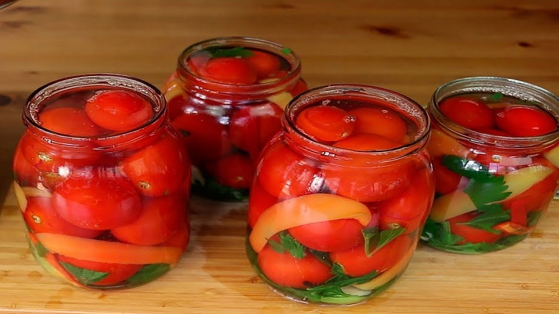 Des recettes étonnantes de tomates au céleri pour l'hiver