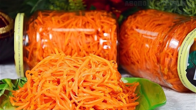 Comment préparer délicieusement des carottes à la coréenne pour l'hiver dans des bocaux