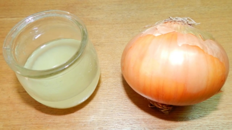 Sauver les enfants d'un rhume: gouttes nasales au jus d'oignon