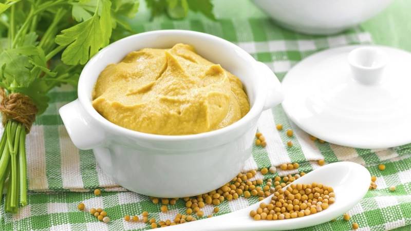 Une sélection des recettes les plus délicieuses de concombres marinés à la moutarde pour l'hiver