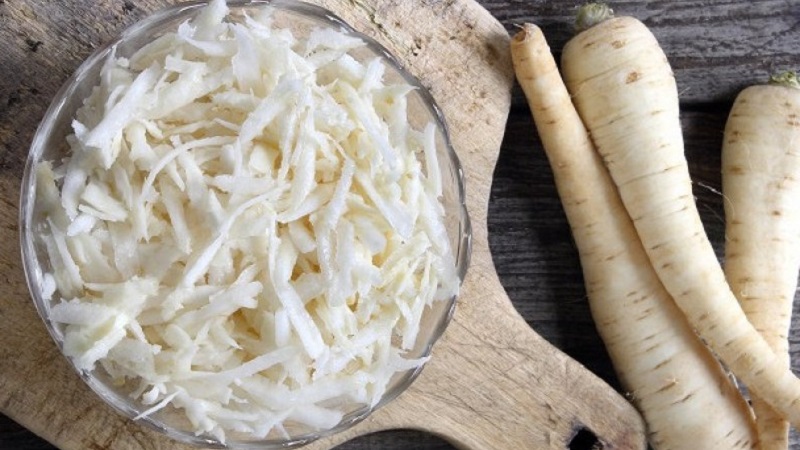 Guérison de la racine de persil: propriétés médicinales et contre-indications