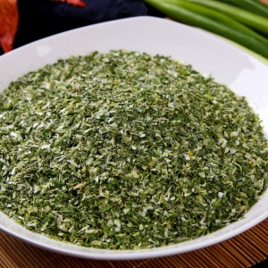 Les meilleures façons de garder les oignons verts pour l'hiver à la maison