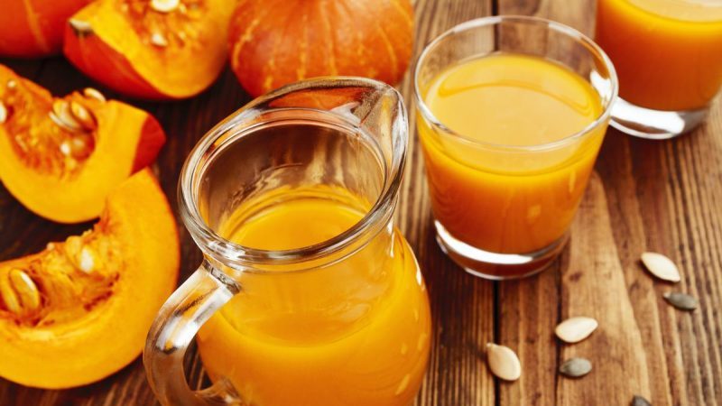 Pourquoi le jus de citrouille est bon: nous préparons une boisson saine selon les meilleures recettes et roulons pour l'hiver