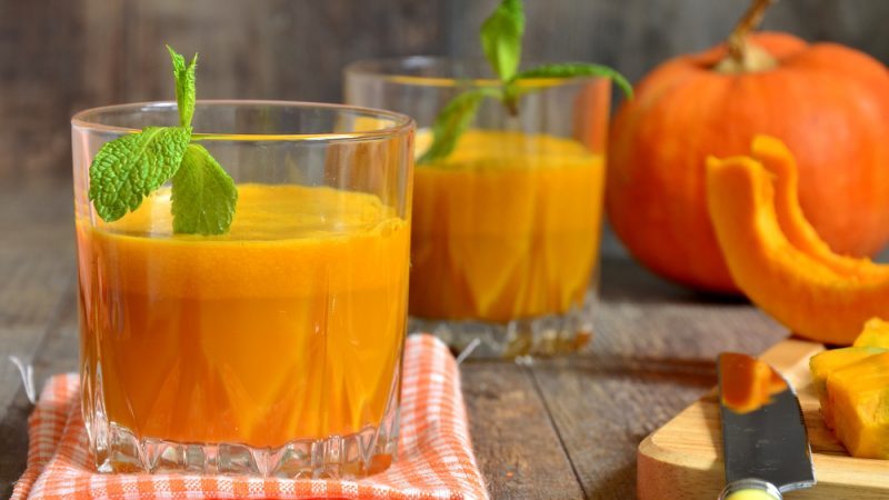Pourquoi le jus de citrouille est bon: nous préparons une boisson saine selon les meilleures recettes et roulons pour l'hiver