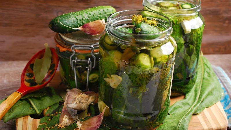 Comment préparer correctement les concombres marinés sans stérilisation pour l'hiver