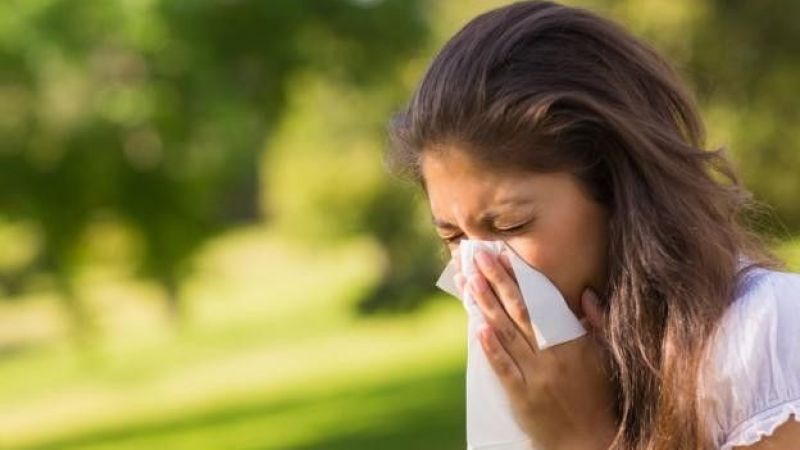 Une allergie à l'oignon peut-elle apparaître, comment se manifeste-t-elle et que faire