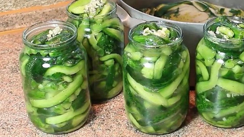 Caractéristiques du marinage de gros concombres