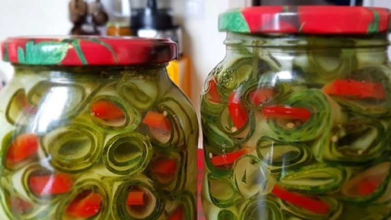 Caractéristiques du marinage de gros concombres