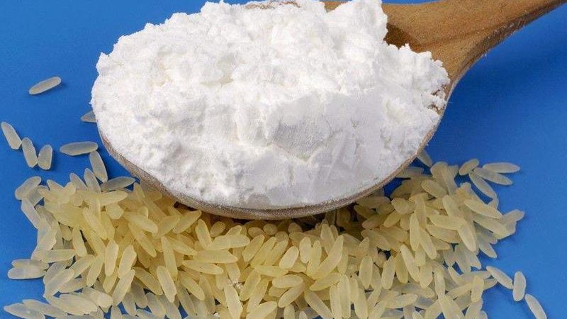 Combien d'amidon y a-t-il dans le riz et est-il même dedans?