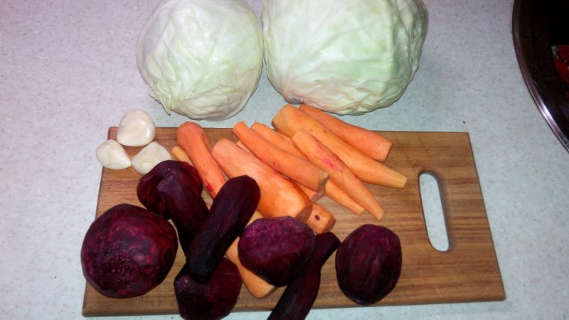 Comment fermenter correctement le chou avec du chou: instructions étape par étape et options de recette