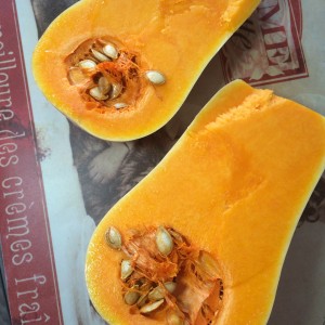 Instructions étape par étape sur la façon d'éplucher une citrouille: un algorithme d'actions et de hacks de vie pour adoucir une peau dure