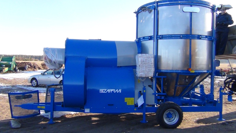 Comment le maïs est séché à l'échelle industrielle et comment le sécher à la maison