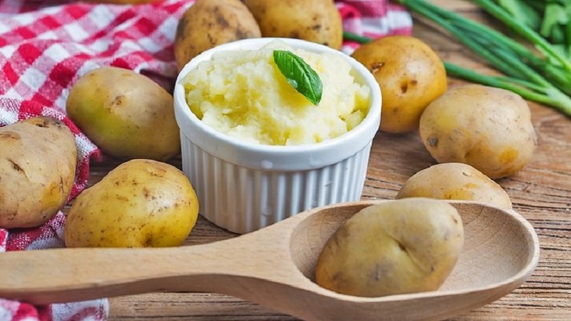 Que faire si les tubercules de pomme de terre deviennent friables pendant la cuisson et pourquoi cela se produit