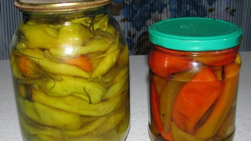 Piments forts marinés à froid au vinaigre: les meilleures recettes et conseils de ménagères expérimentées