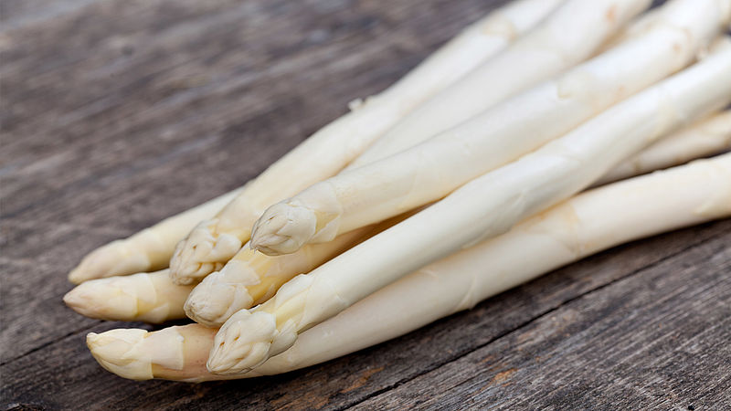 Variétés d'asperges: à feuilles minces, argentel et autres