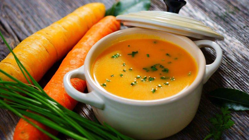 Une variété douce et délicate de carottes Altai gourmet