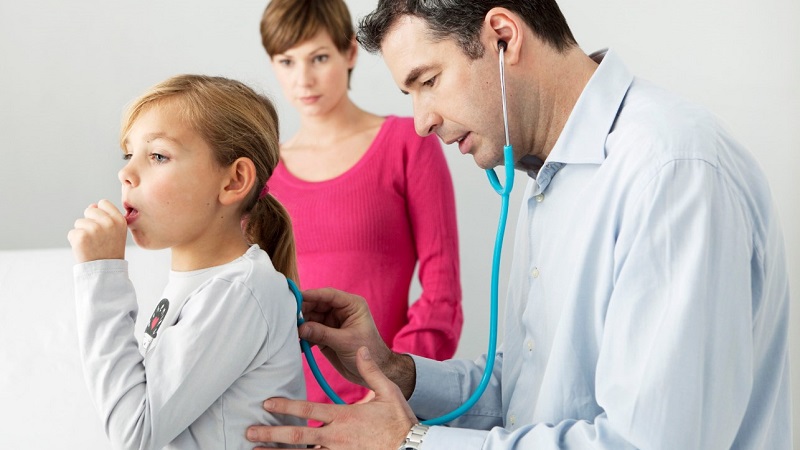 Sauvez les enfants de la toux: les meilleures recettes à base d'oignon