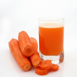 Comment utiliser correctement le jus de carotte pour un rhume: recettes et recommandations