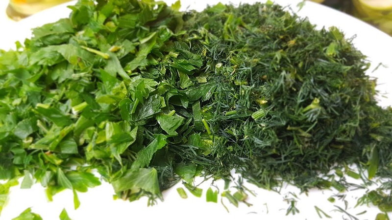 Meilleures recommandations sur la façon de préparer le persil pour l'hiver et d'en préserver la saveur