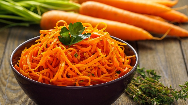 Teneur en calories, vitamines et valeur nutritionnelle des carottes fraîches et cuites