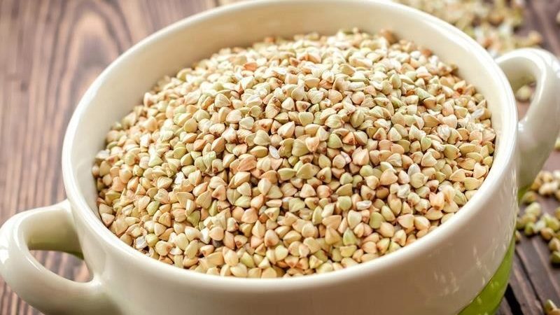 Comment faire germer correctement le sarrasin vert à la maison