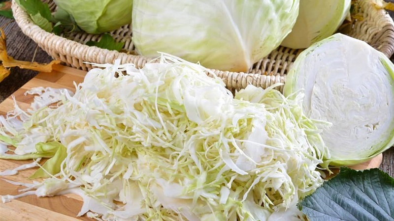 Recettes simples et délicieuses pour saler le chou en saumure avec du sel et du sucre