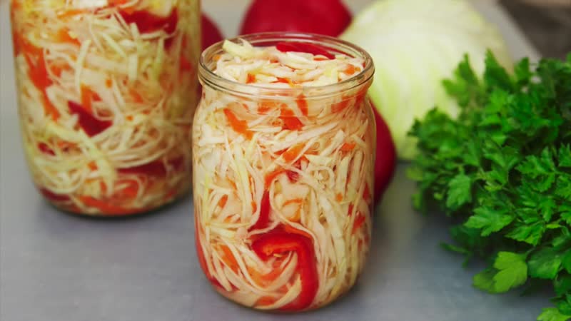 Des ménagères expérimentées vous diront s'il est possible de saler tôt le chou pour l'hiver et comment le faire correctement