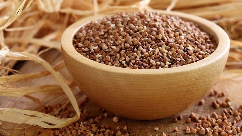 Analyse comparative du sarrasin et de l'orge perlé: quelle céréale est la plus saine, laquelle est la plus nutritive