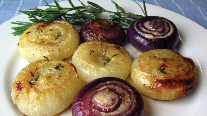 Quels sont les avantages des oignons cuits au four pour le diabète