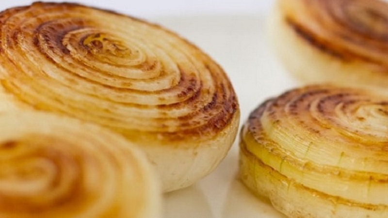 Teneur en calories et valeur nutritionnelle des oignons: frais, bouillis, frits