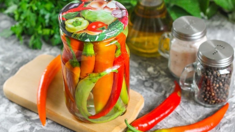 Poivre amer pour l'hiver - léchez-vous les doigts: recettes avec photos et instructions de cuisson étape par étape