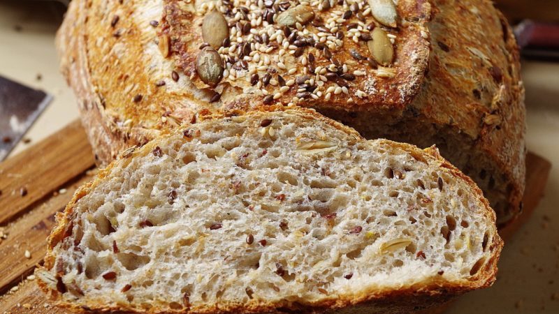 Comment la farine de blé entier est fabriquée et où elle est utilisée